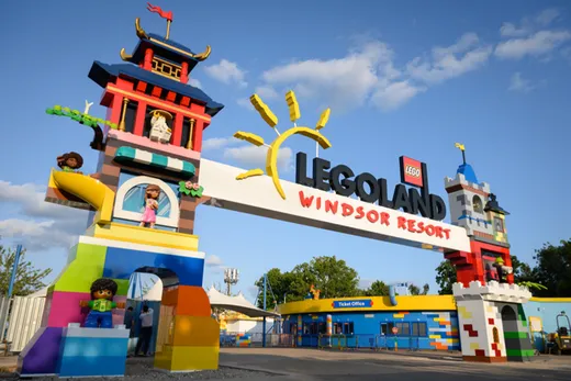 LEGOLAND Windsor — Spiral group holiday photo
