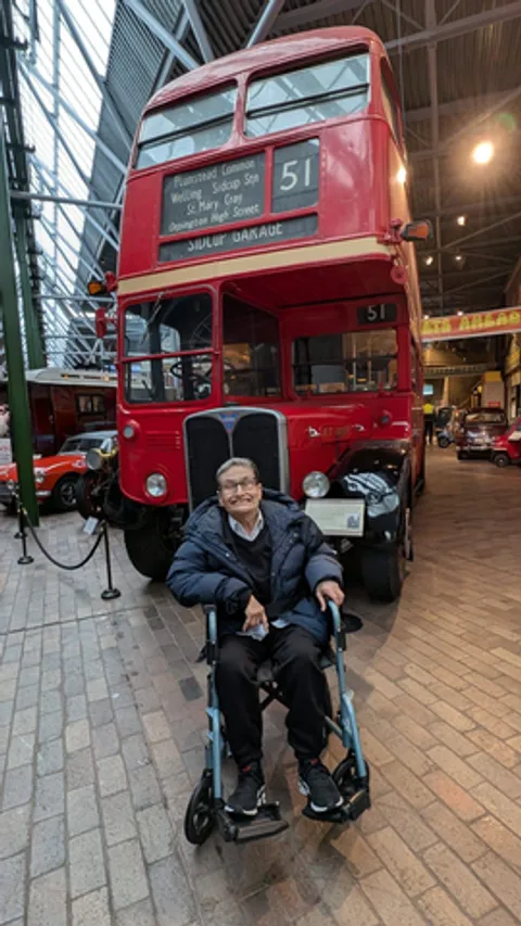 London Theatre Trip — holiday photo 2